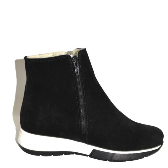 New! La Canadienne Nikola Suede Shearling Sneaker Booties Black Size 8 DD515 - Picture 4 of 6